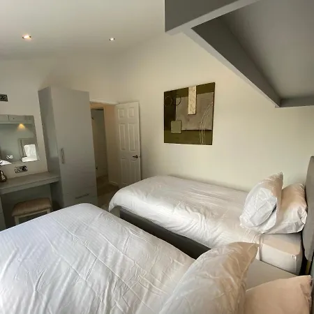 Fox At Owlet Hideaway - With Hot Tub, Near *