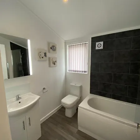 Nyaraló Fox At Owlet Hideaway - With Hot Tub, Near *