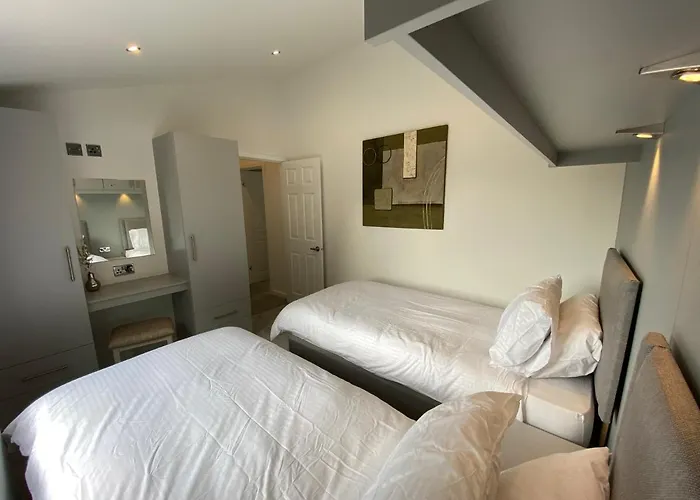 Fox At Owlet Hideaway - With Hot Tub, Near *