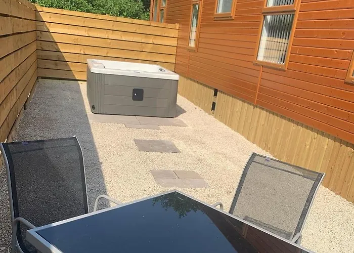 Hébergement de vacances Fox At Owlet Hideaway - With Hot Tub, Near York