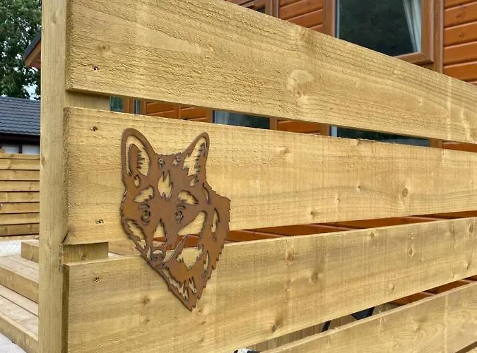 Fox At Owlet Hideaway - With Hot Tub, Near *